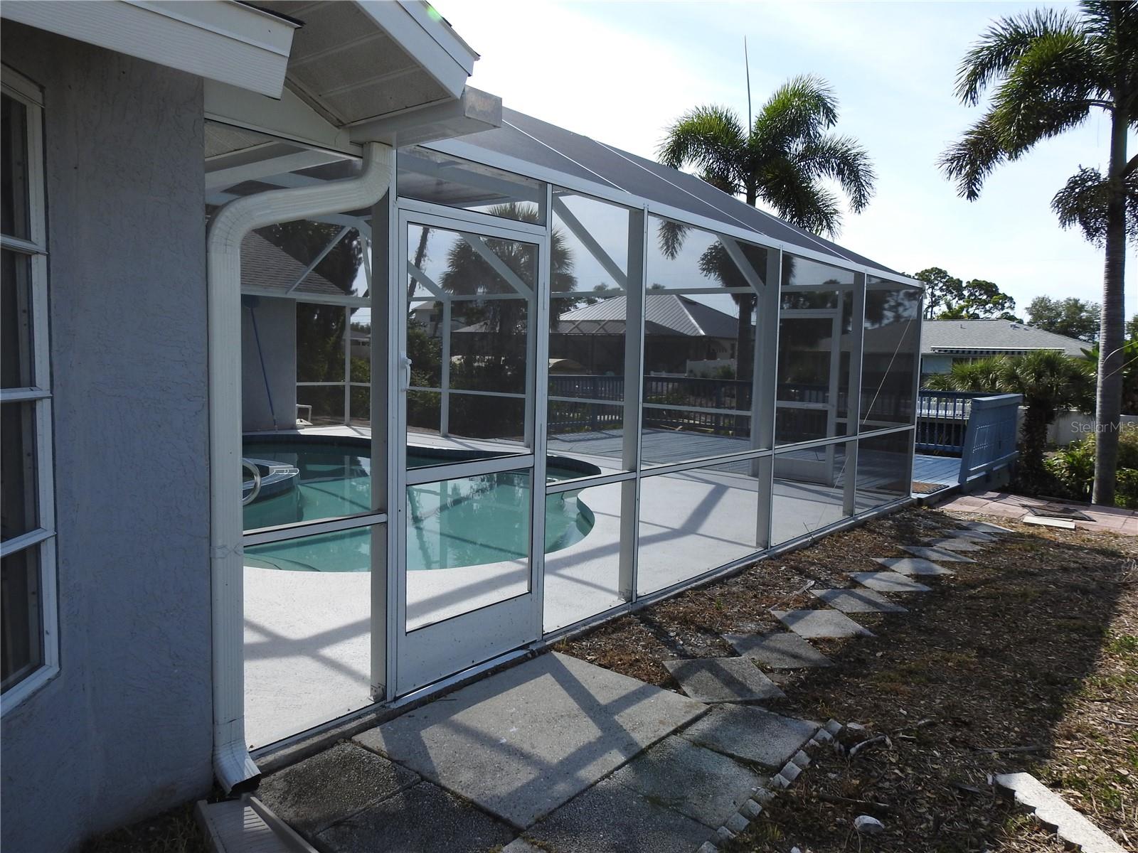 2132 PENNSYLVANIA AVE, ENGLEWOOD, FL — photo 3