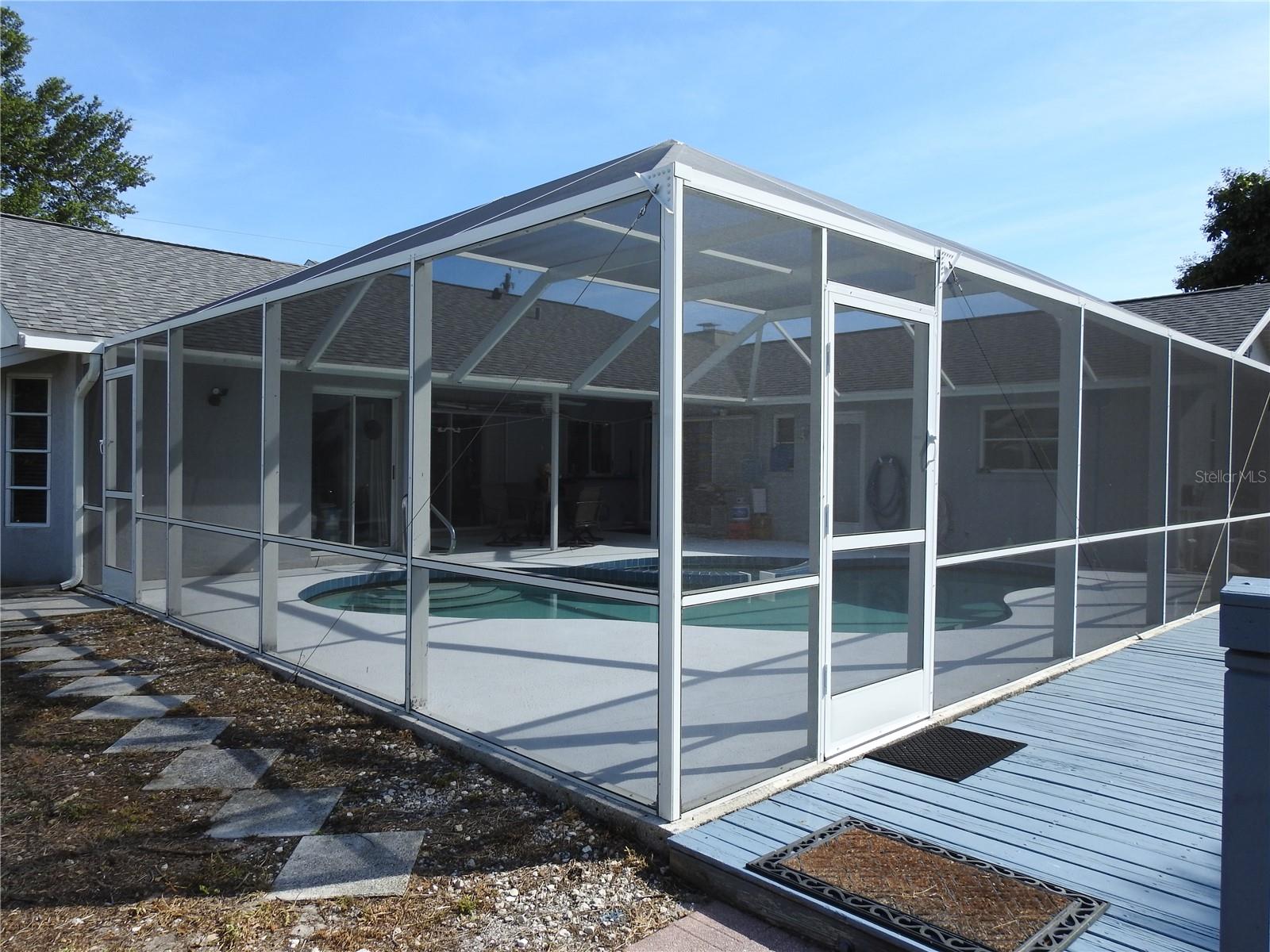 2132 PENNSYLVANIA AVE, ENGLEWOOD, FL — photo 4