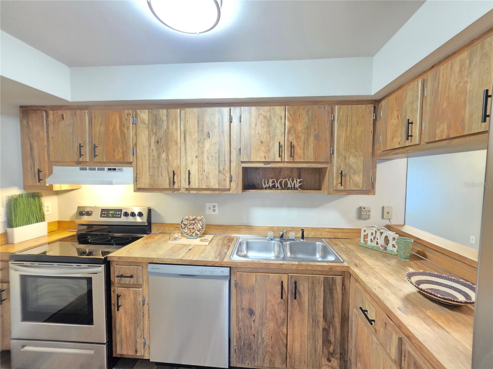 2935 LICHEN LN #C, CLEARWATER, FL — photo 16