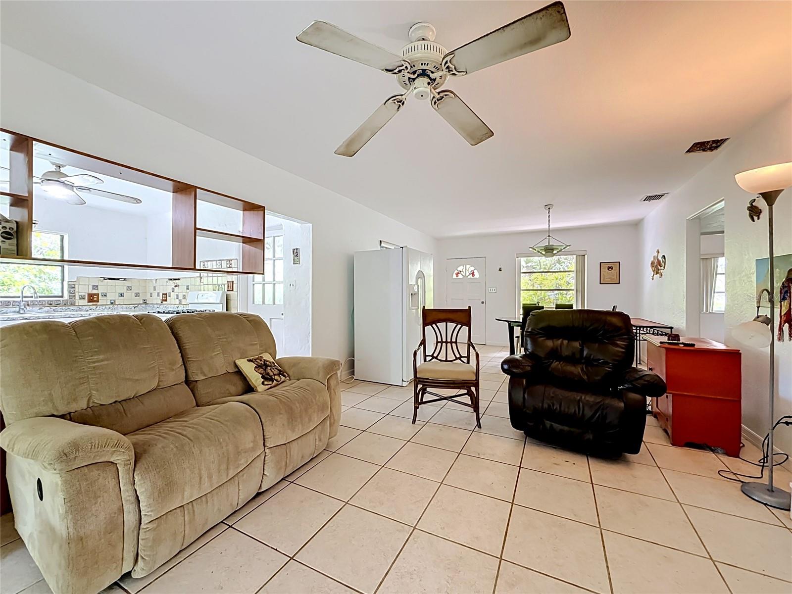 6330 EMERSON AVE S, ST PETERSBURG, FL — photo 10