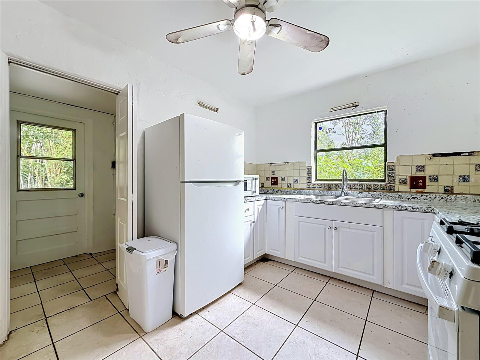 6330 EMERSON AVE S, ST PETERSBURG, FL — photo 14