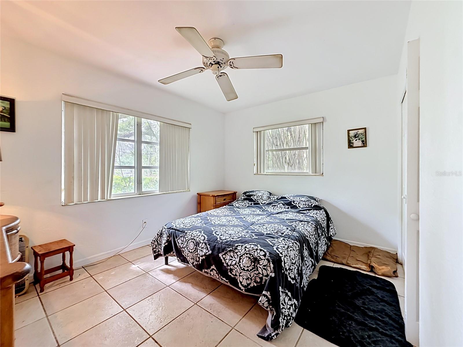 6330 EMERSON AVE S, ST PETERSBURG, FL — photo 21