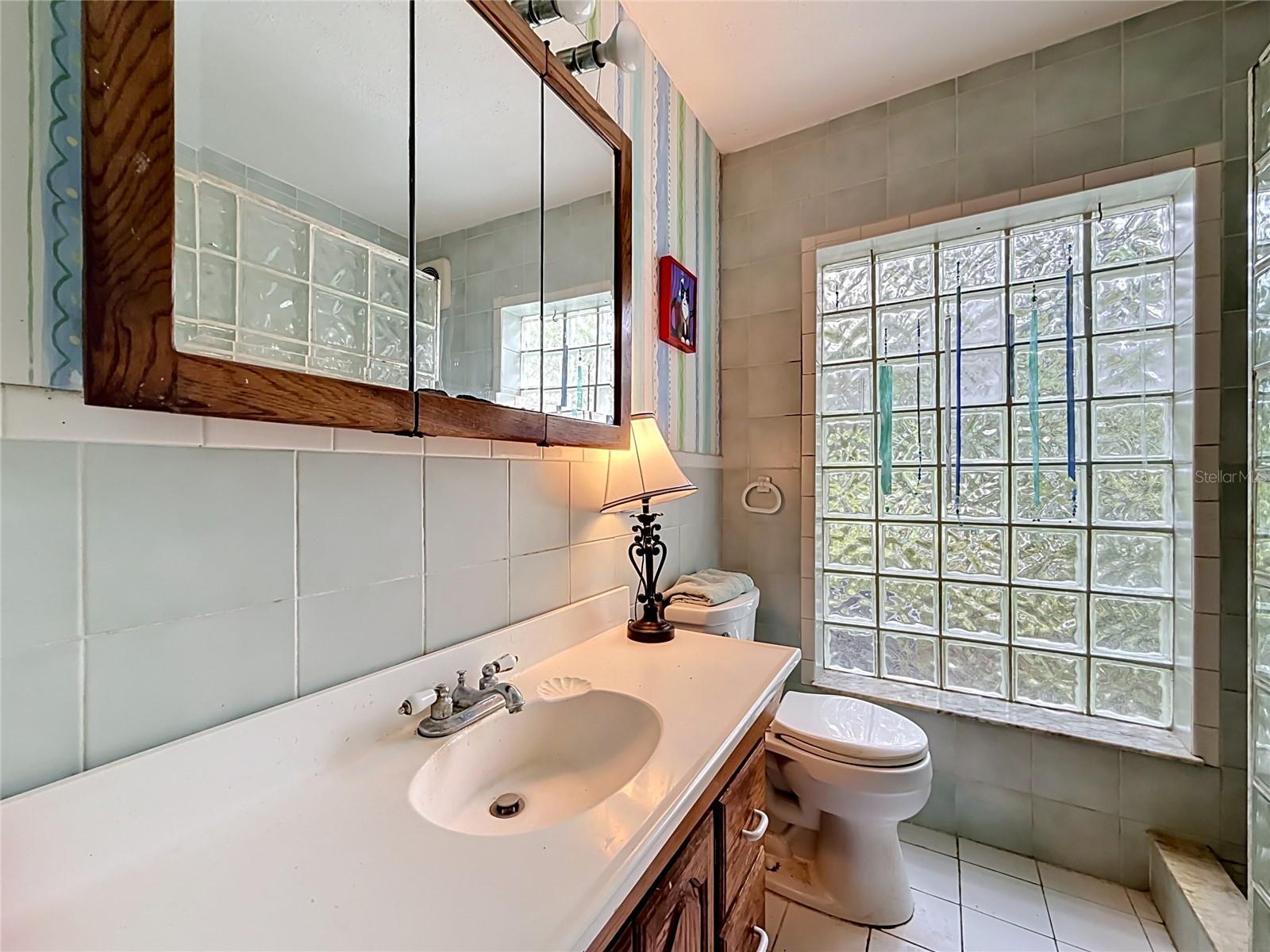 6330 EMERSON AVE S, ST PETERSBURG, FL — photo 24