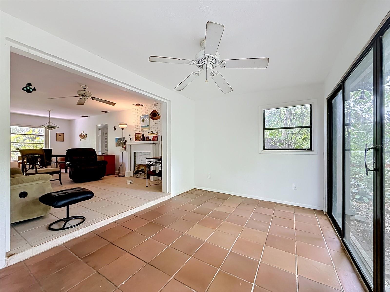 6330 EMERSON AVE S, ST PETERSBURG, FL — photo 28