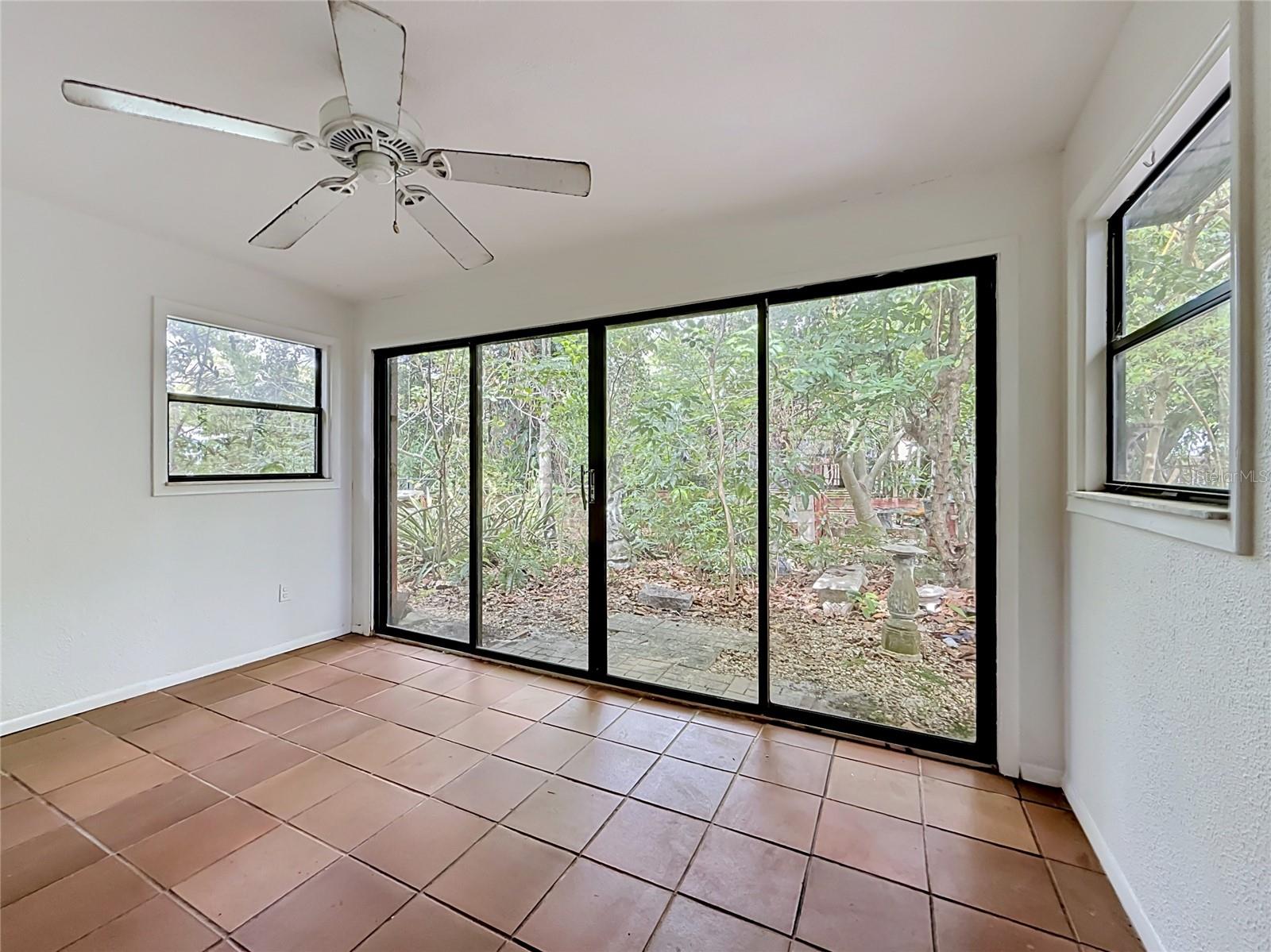 6330 EMERSON AVE S, ST PETERSBURG, FL — photo 29