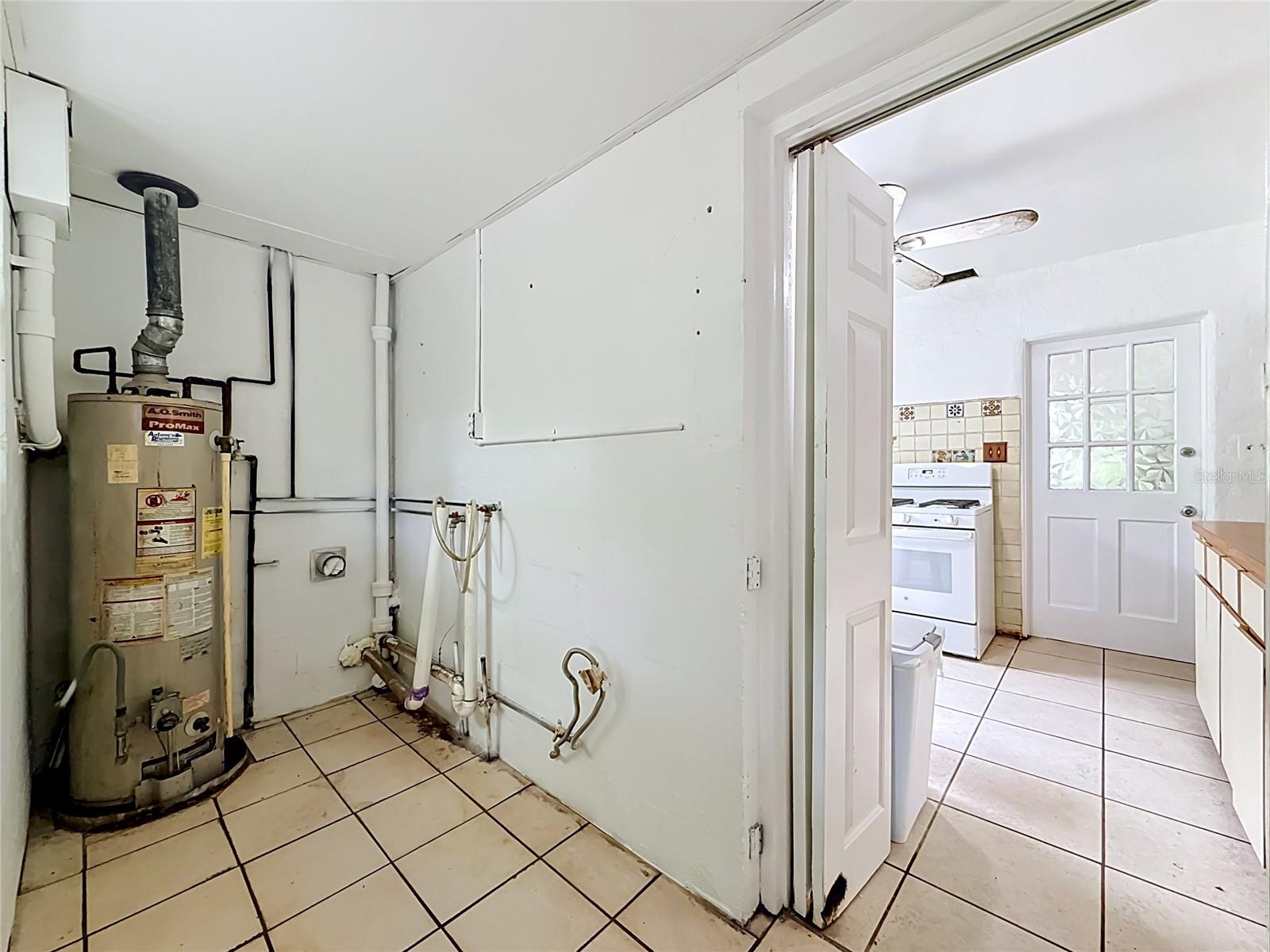 6330 EMERSON AVE S, ST PETERSBURG, FL — photo 35
