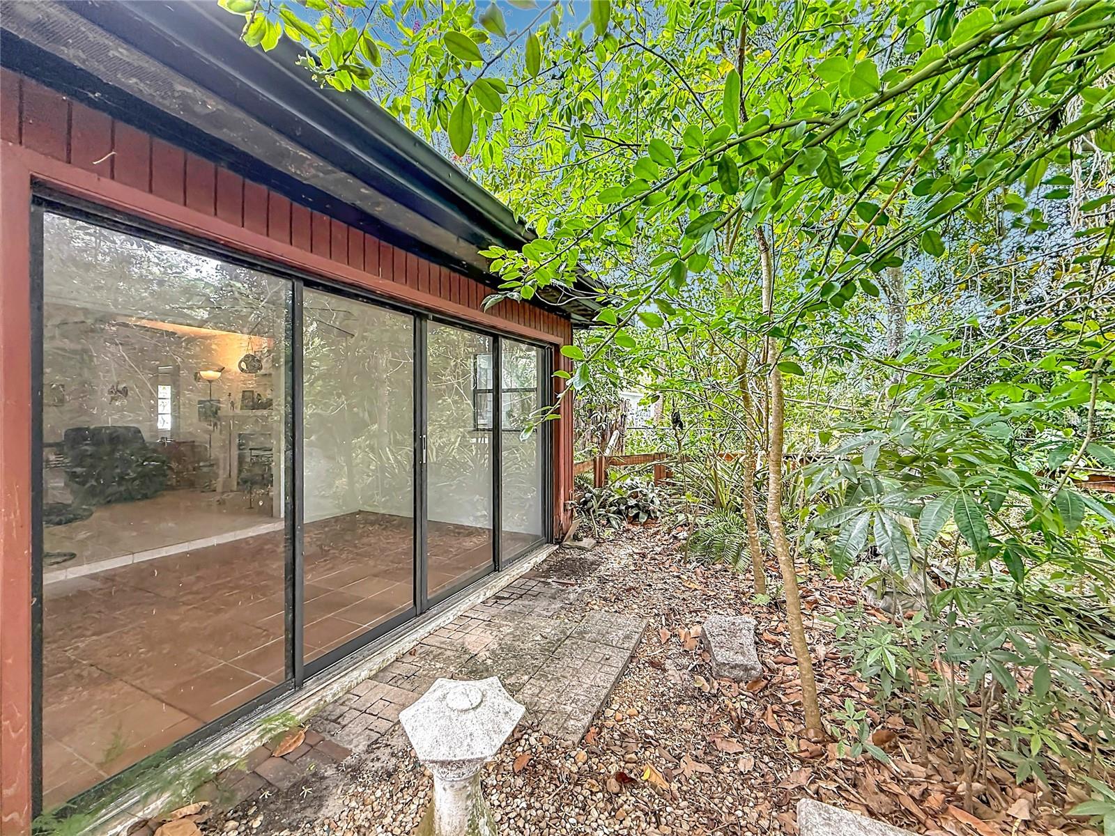 6330 EMERSON AVE S, ST PETERSBURG, FL — photo 39