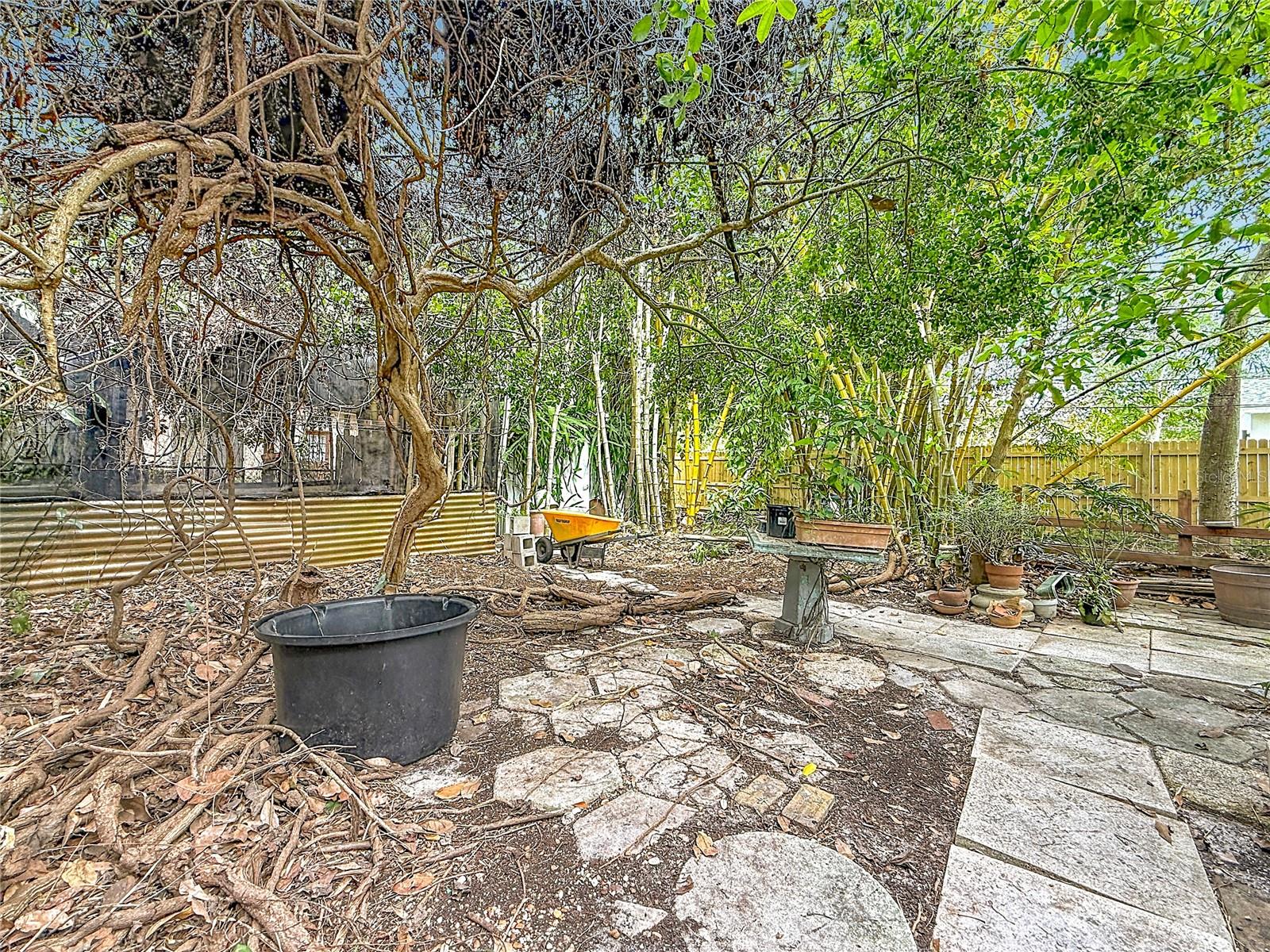 6330 EMERSON AVE S, ST PETERSBURG, FL — photo 42