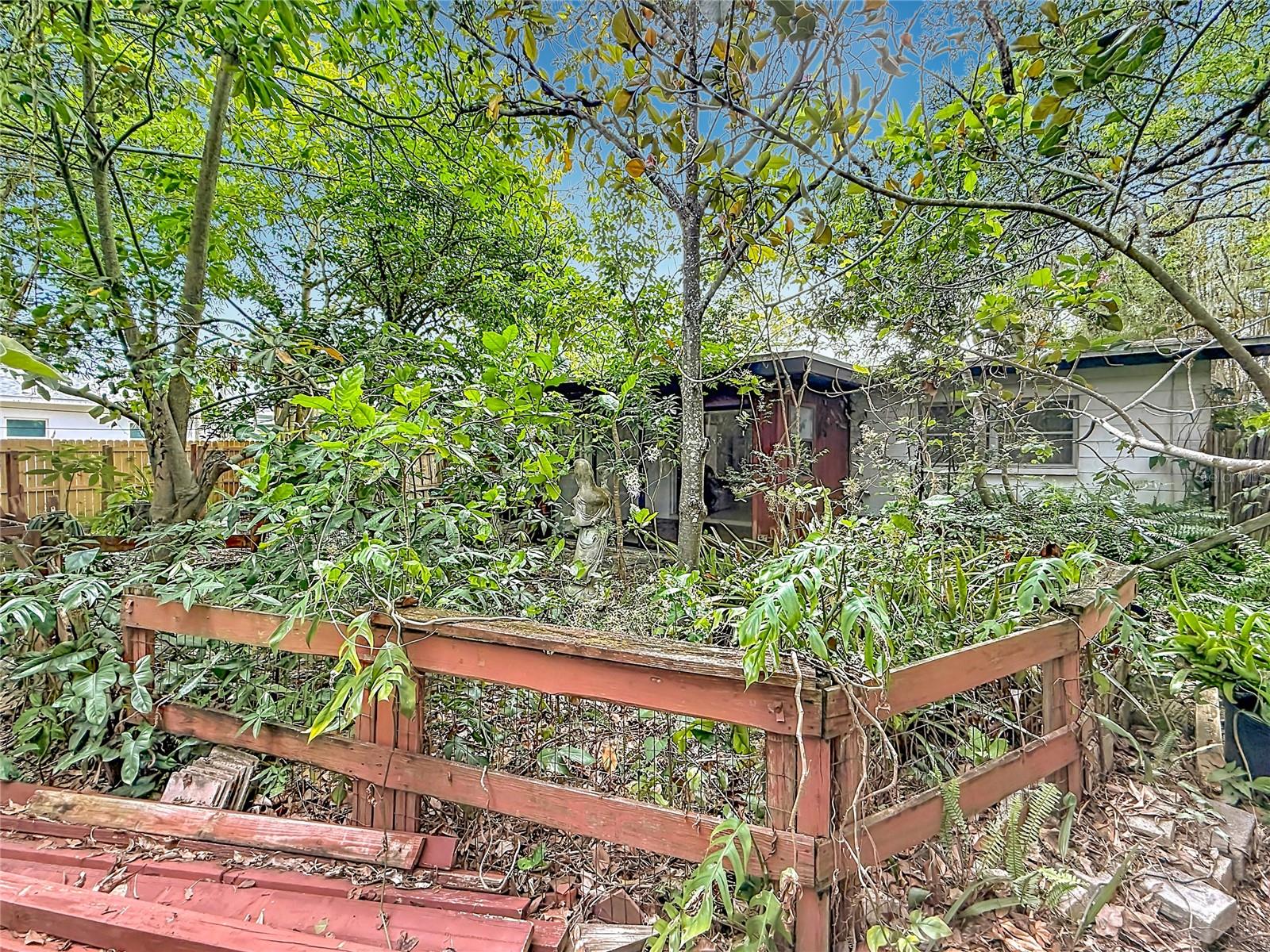 6330 EMERSON AVE S, ST PETERSBURG, FL — photo 44