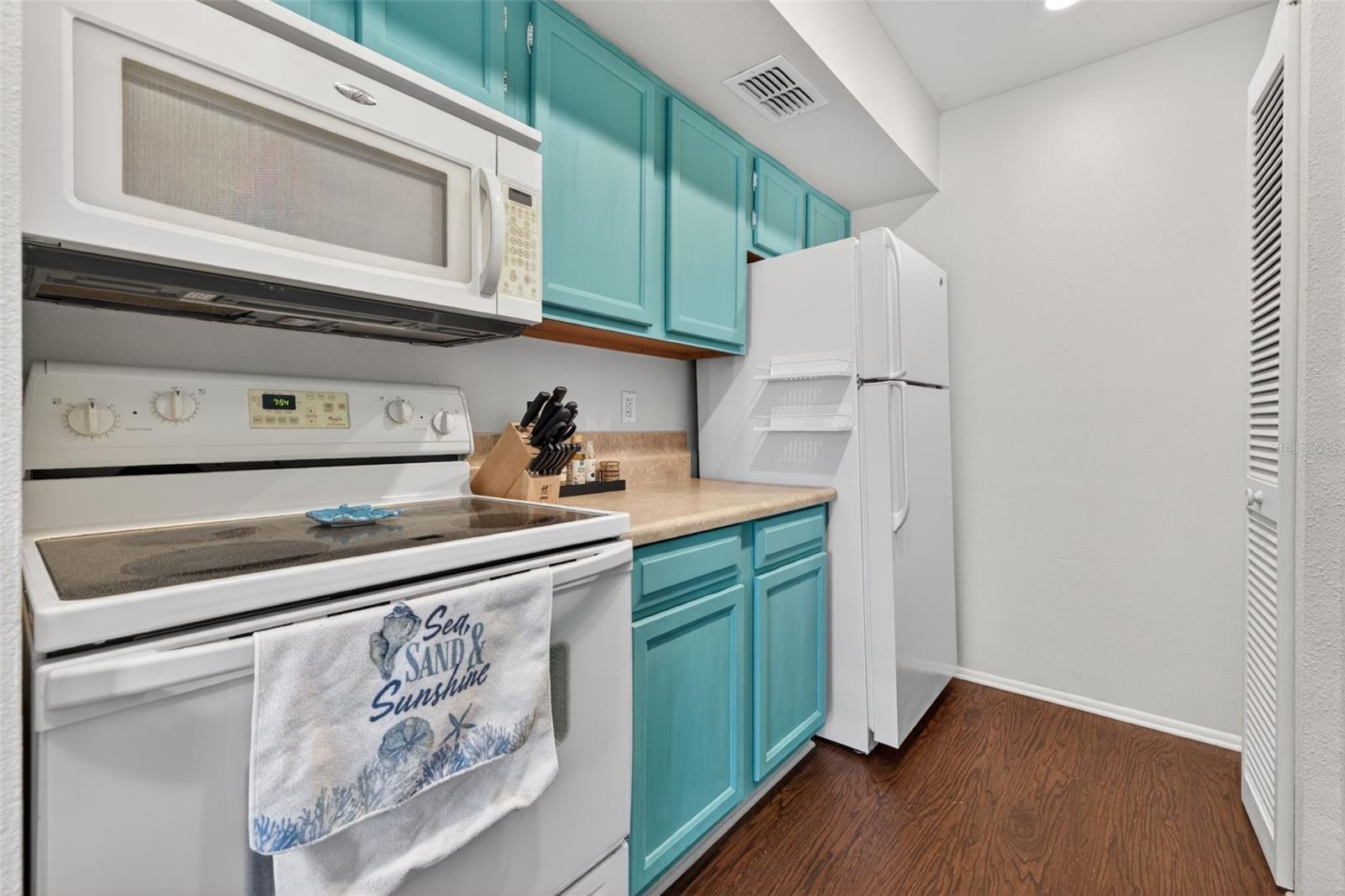 2597 COUNTRYSIDE BLVD #209, CLEARWATER, FL — photo 8