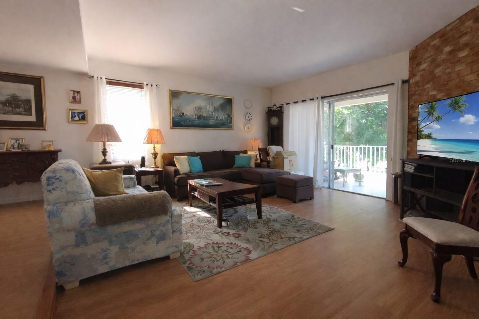 255 CAPRI CIR N #17, TREASURE ISLAND, FL — photo 12