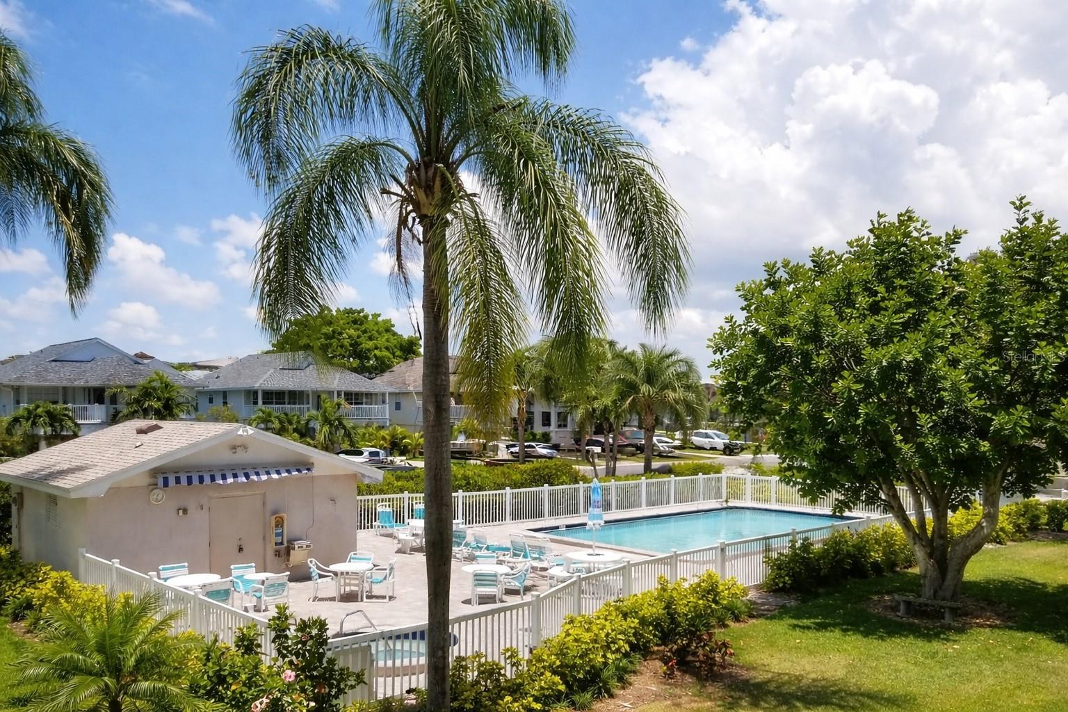 255 CAPRI CIR N #17, TREASURE ISLAND, FL — photo 24