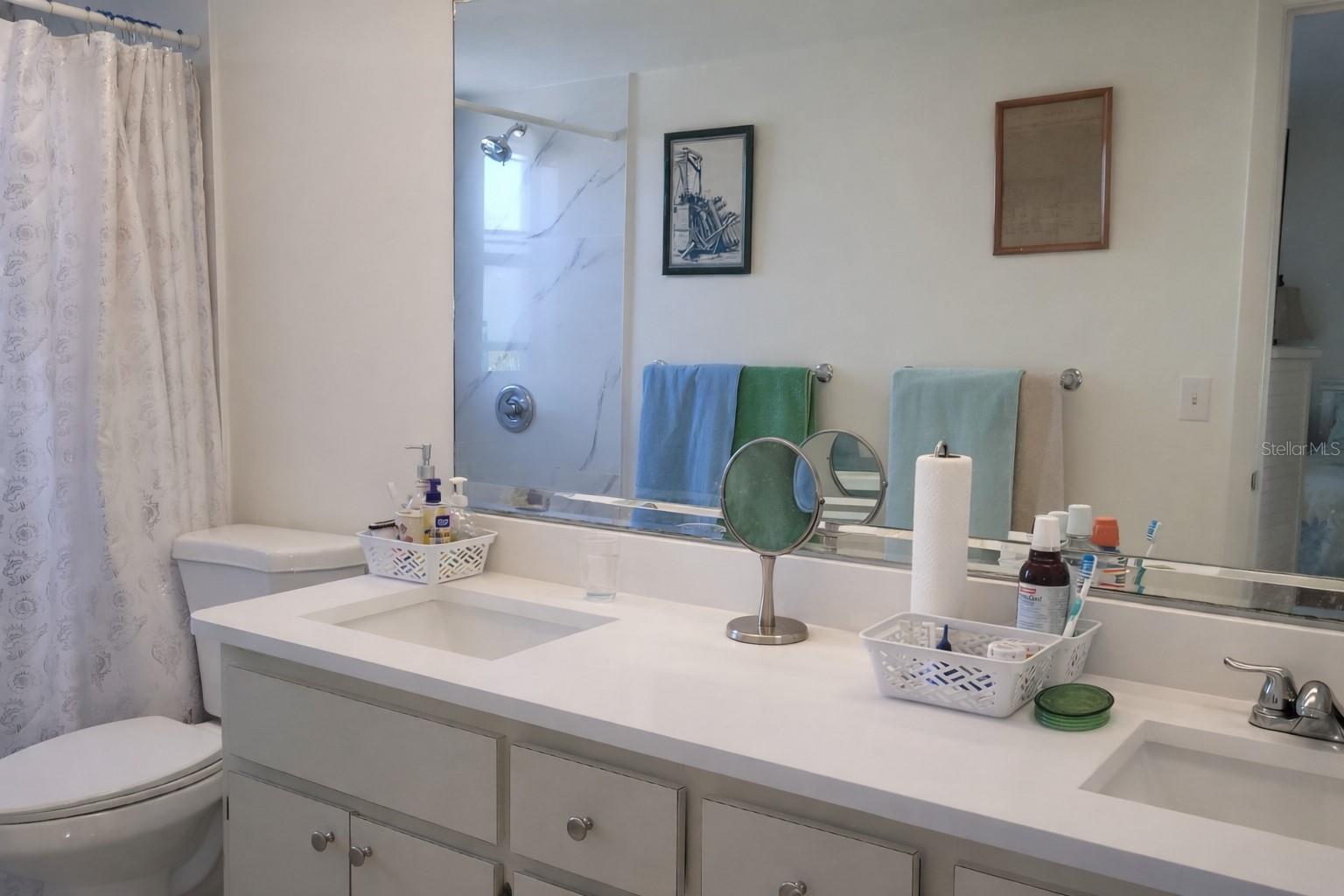 255 CAPRI CIR N #17, TREASURE ISLAND, FL — photo 30