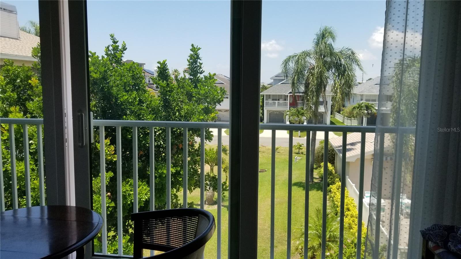 255 CAPRI CIR N #17, TREASURE ISLAND, FL — photo 35