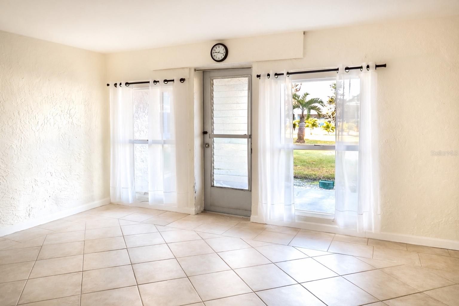 255 CAPRI CIR N #17, TREASURE ISLAND, FL — photo 56