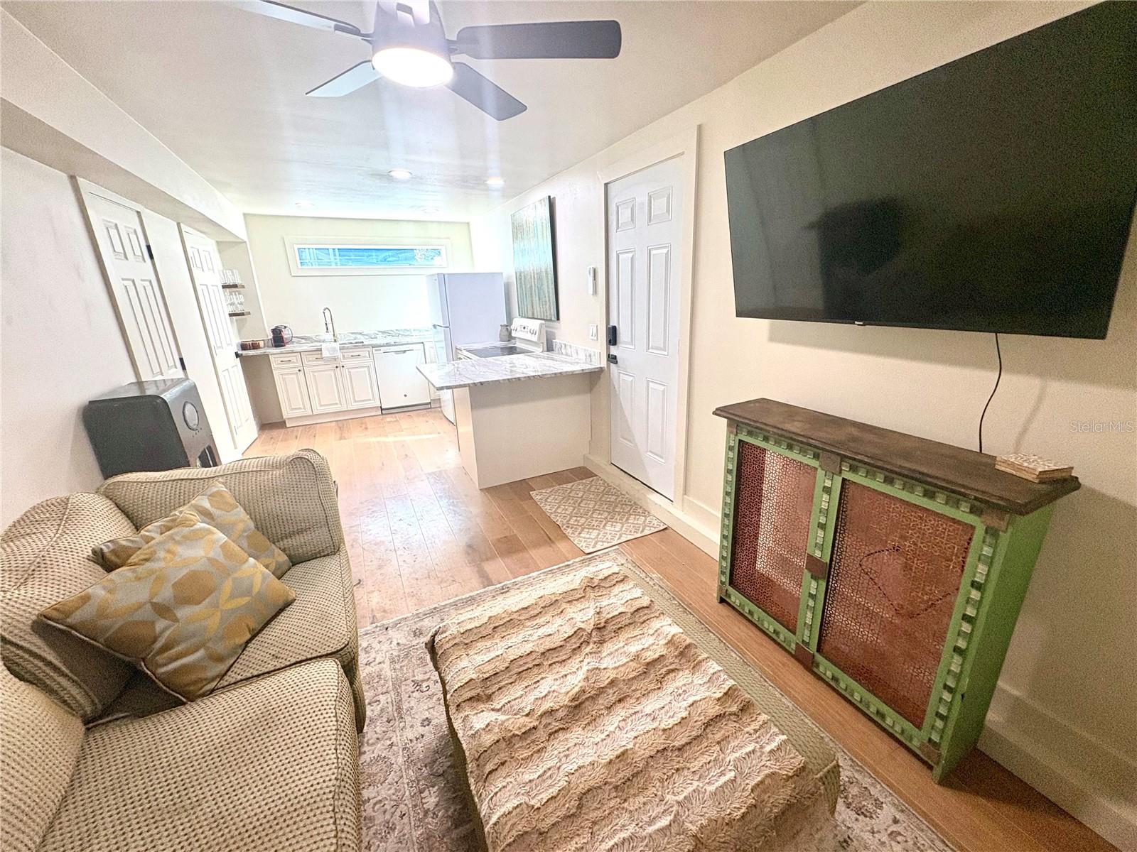 3022 BEACH BLVD S #1, GULFPORT, FL