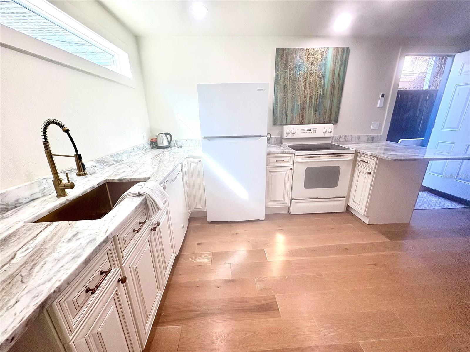 3022 BEACH BLVD S #1, GULFPORT, FL — photo 6