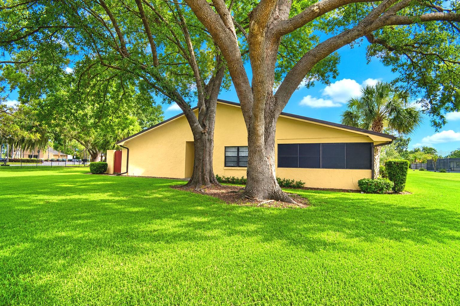 645 BROADMOOR CIR #645, WINTER HAVEN, FL — photo 48