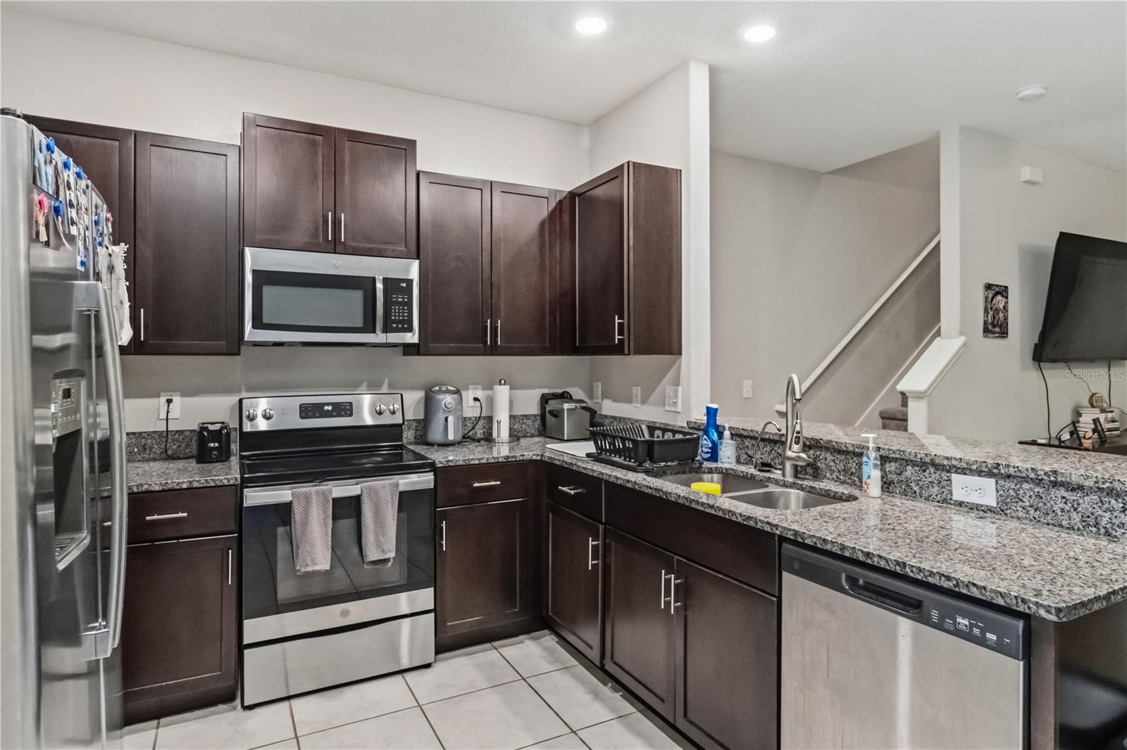 9622 PEMBROOKE PINES DR, SUN CITY CENTER, FL — photo 10