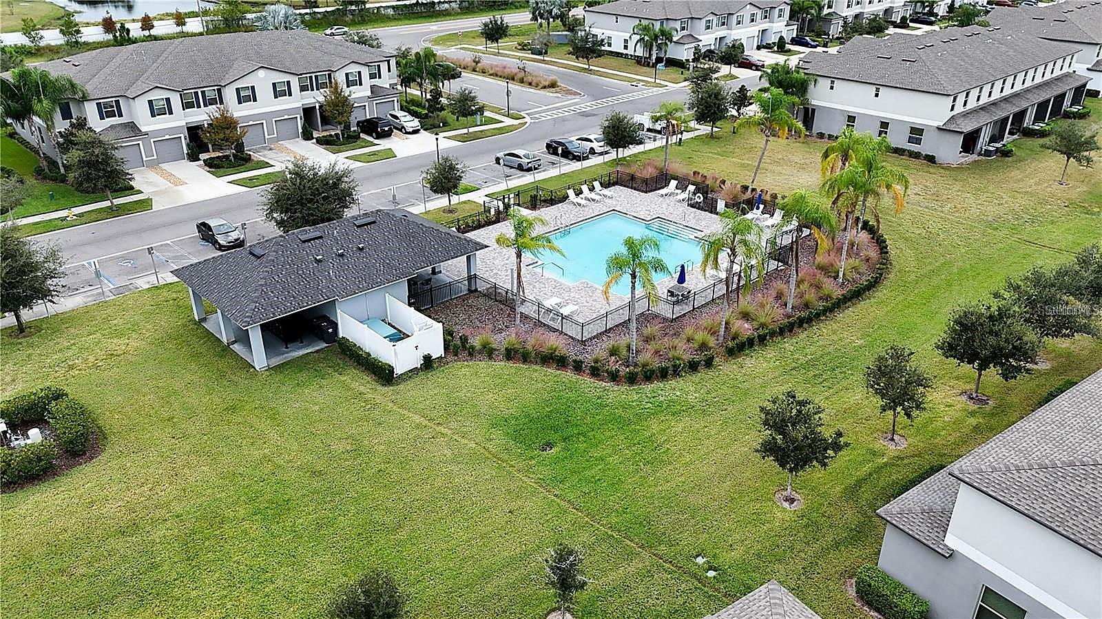 9622 PEMBROOKE PINES DR, SUN CITY CENTER, FL — photo 37