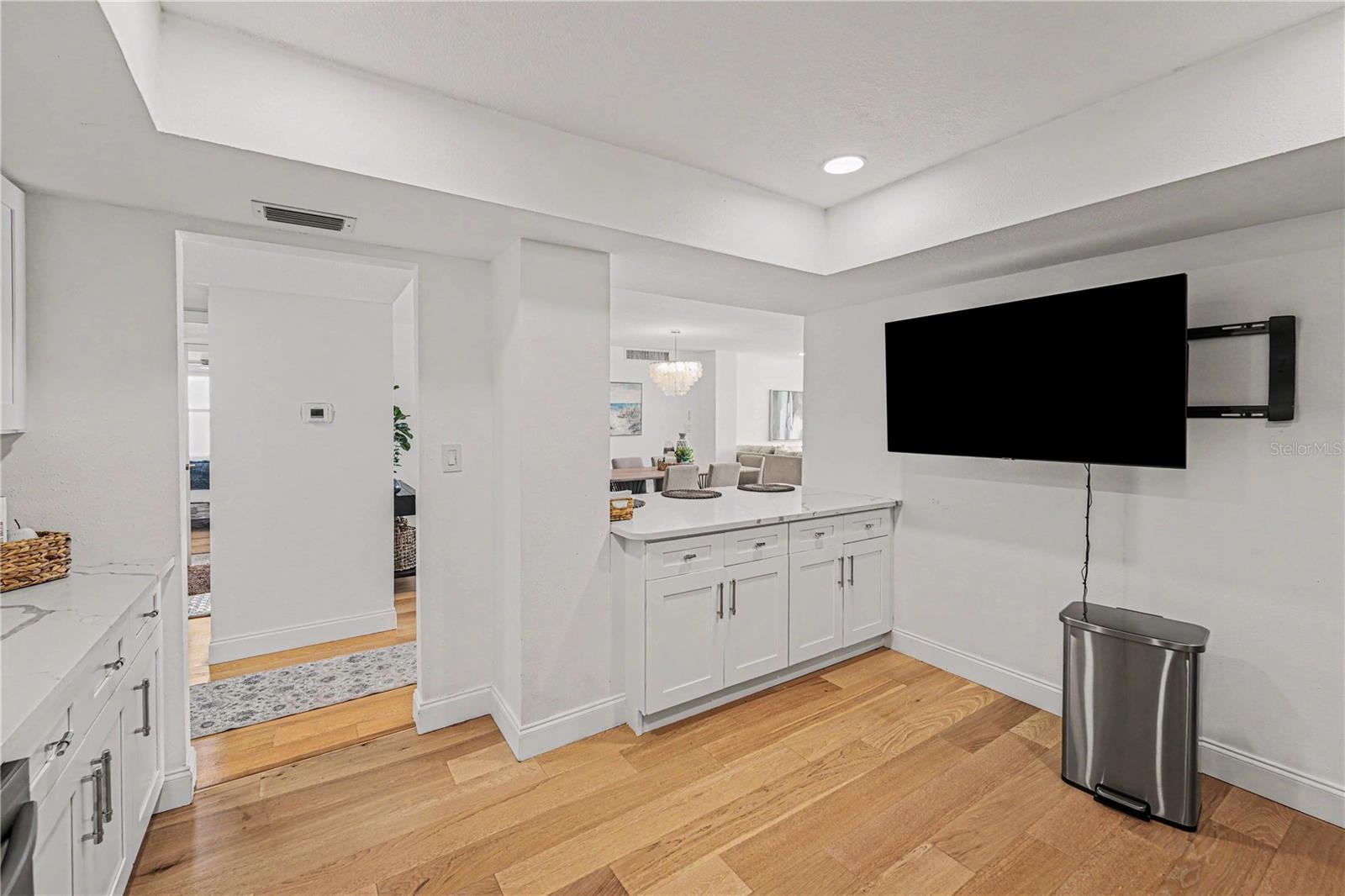 5200 BRITTANY DR S #1301, ST PETERSBURG, FL — photo 2