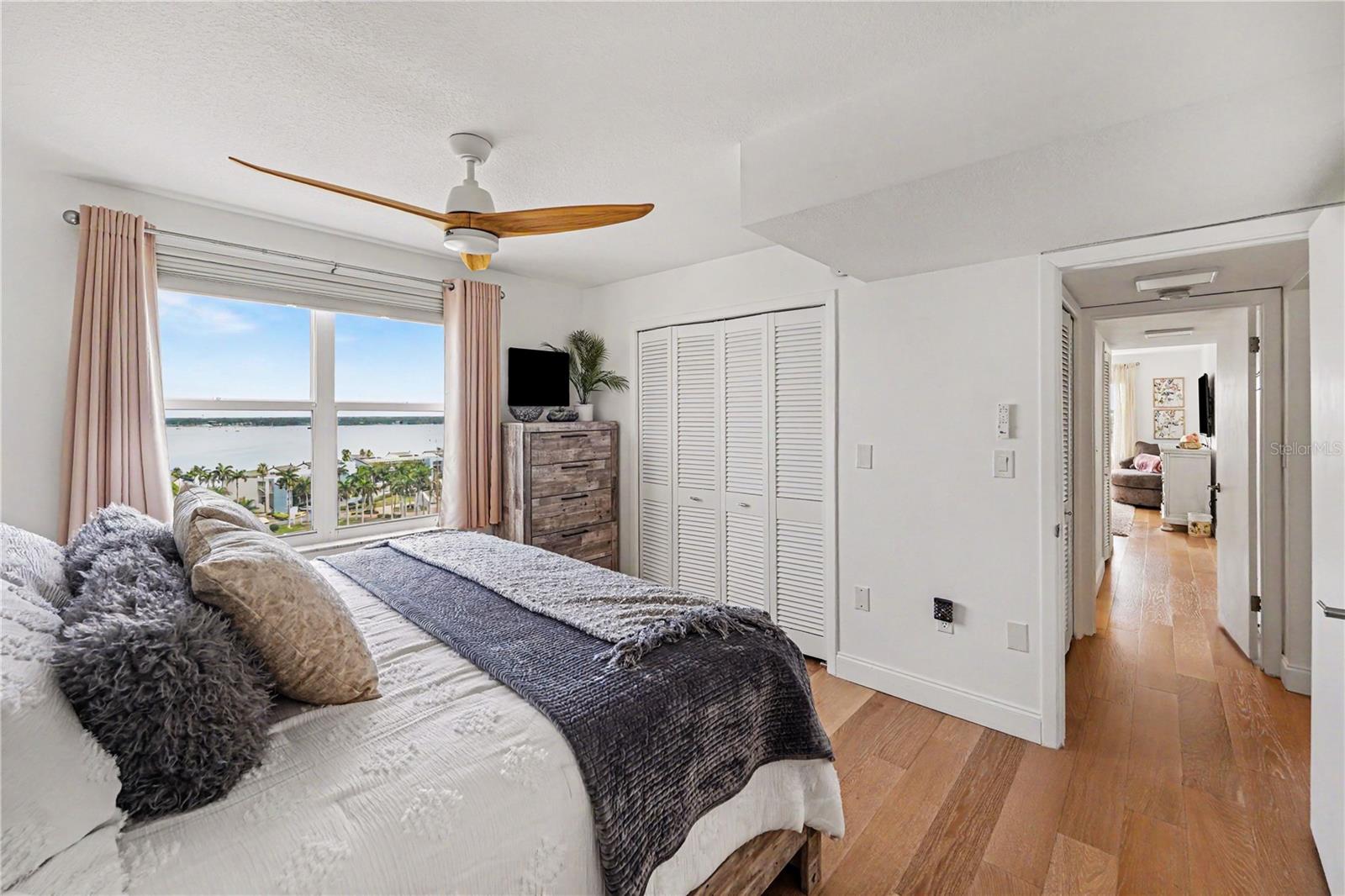5200 BRITTANY DR S #1301, ST PETERSBURG, FL — photo 9