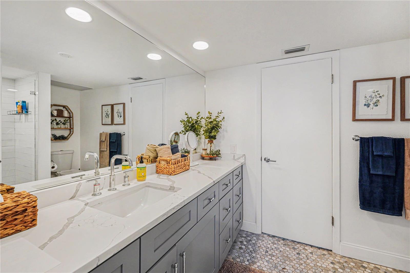 5200 BRITTANY DR S #1301, ST PETERSBURG, FL — photo 10