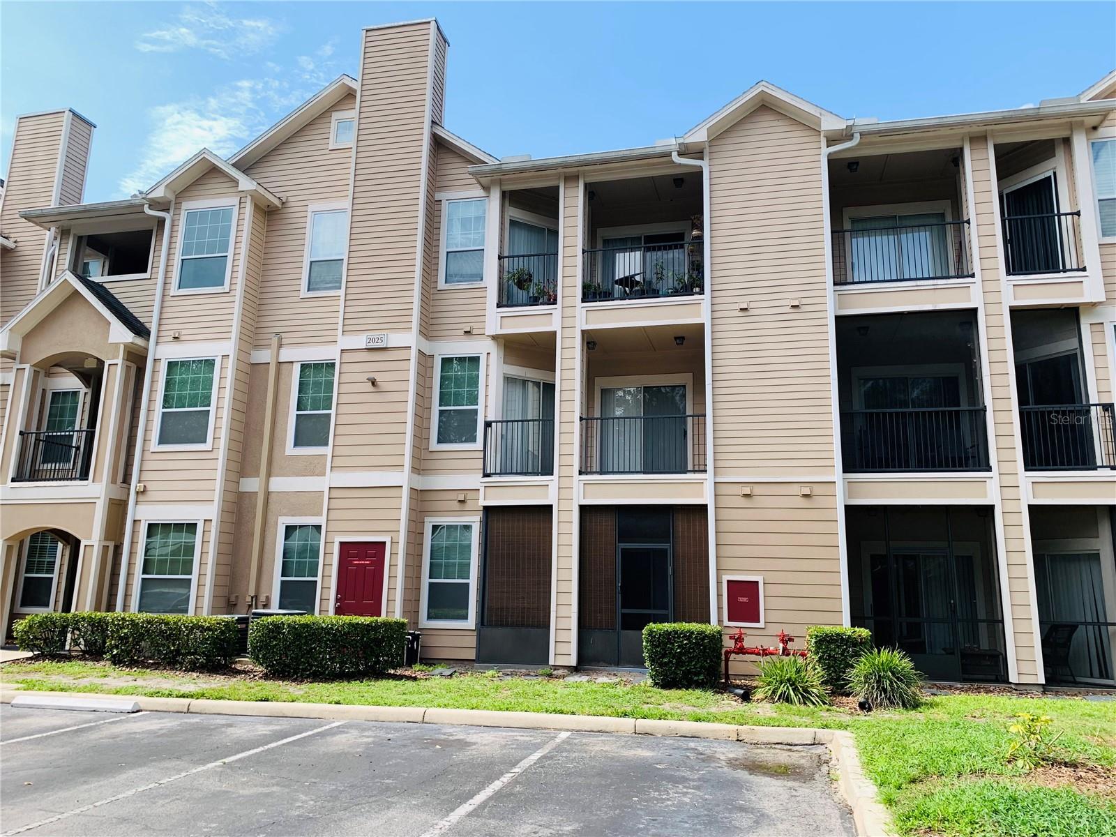 2025 ERVING CIR #104, OCOEE, FL