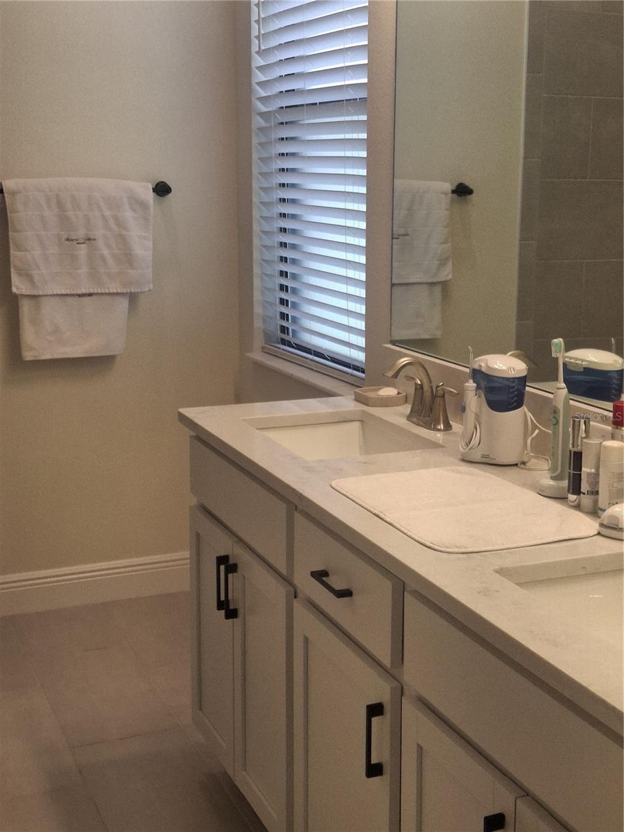 12618 VANDER WAY, NEW PORT RICHEY, FL — photo 2