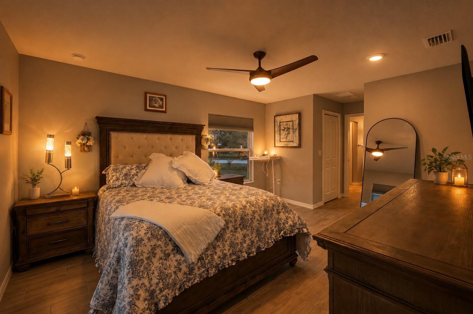12182 PIONEER AVE, WEEKI WACHEE, FL — photo 4