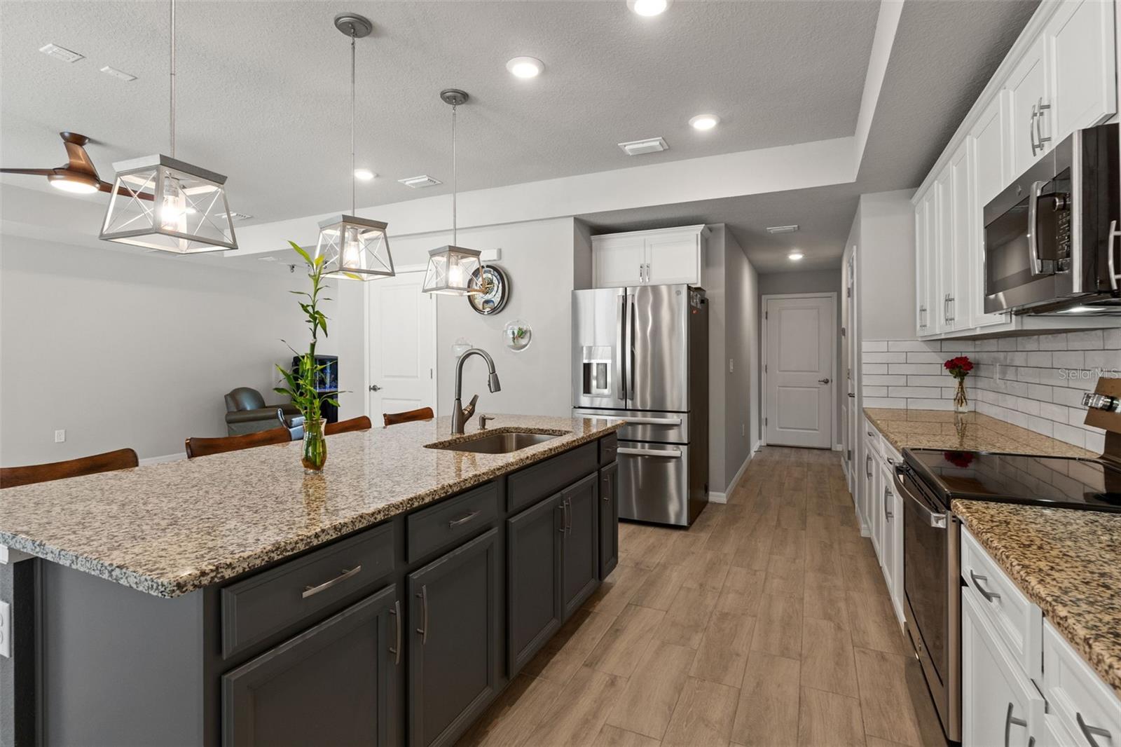 12182 PIONEER AVE, WEEKI WACHEE, FL — photo 15