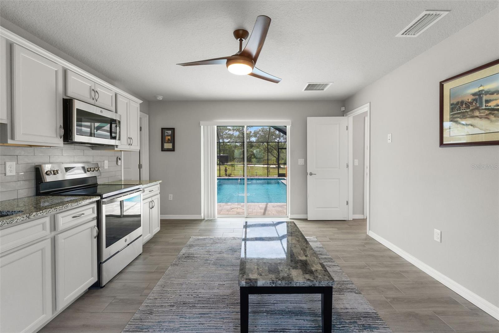 12182 PIONEER AVE, WEEKI WACHEE, FL — photo 25