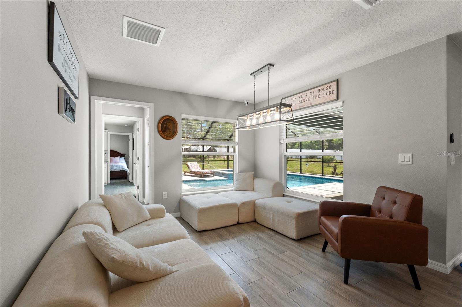 12182 PIONEER AVE, WEEKI WACHEE, FL — photo 32