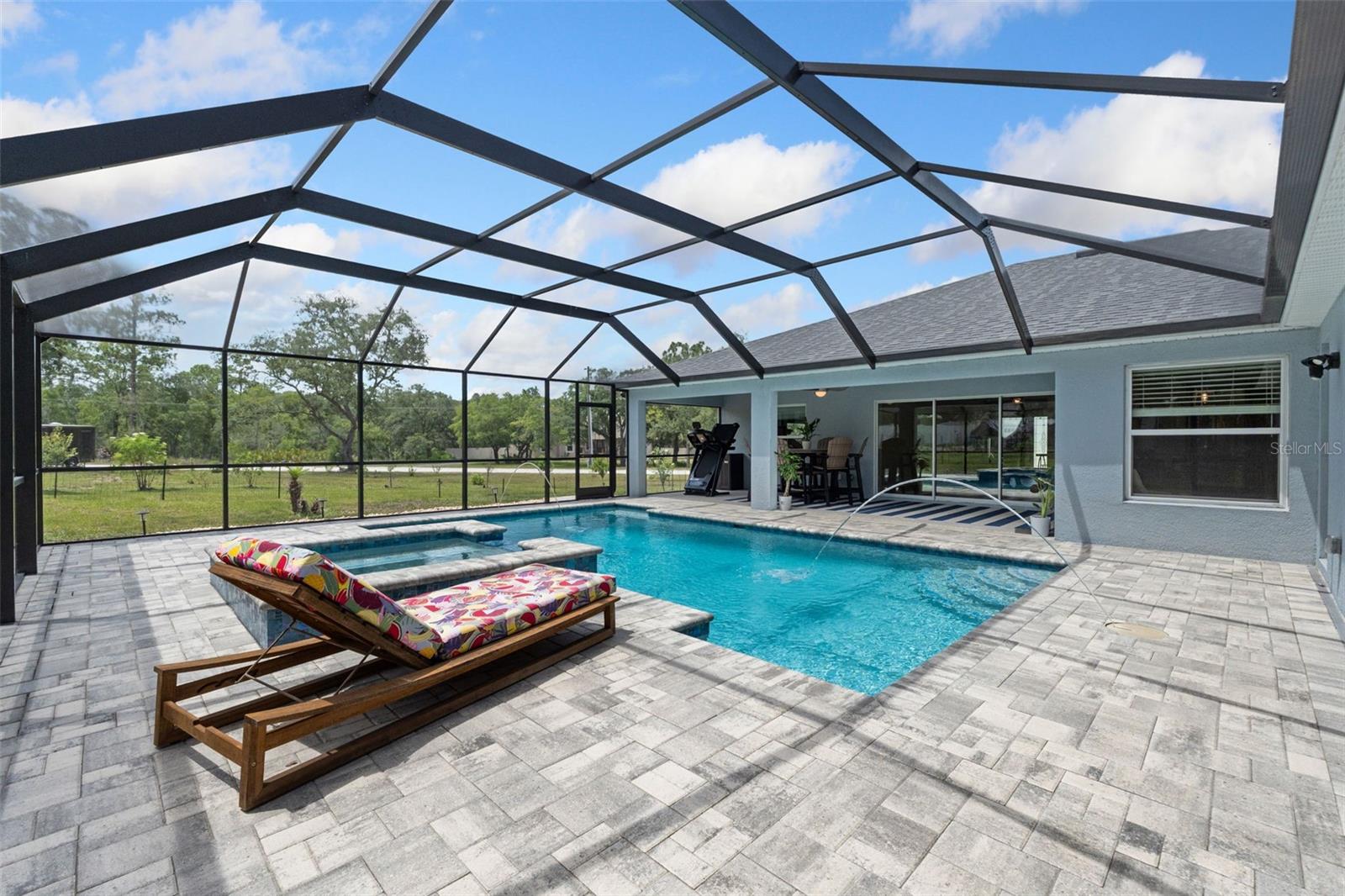 12182 PIONEER AVE, WEEKI WACHEE, FL — photo 47