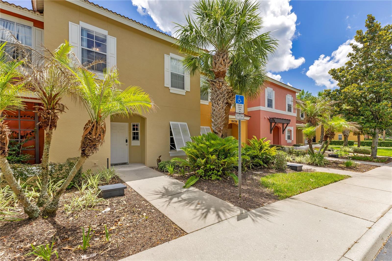 8456 CRYSTAL COVE LOOP, KISSIMMEE, FL — photo 2