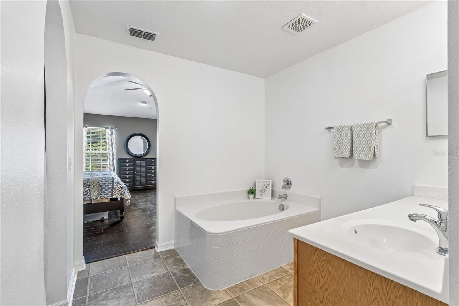 3216 BELLERICAY LN, LAND O LAKES, FL — photo 43