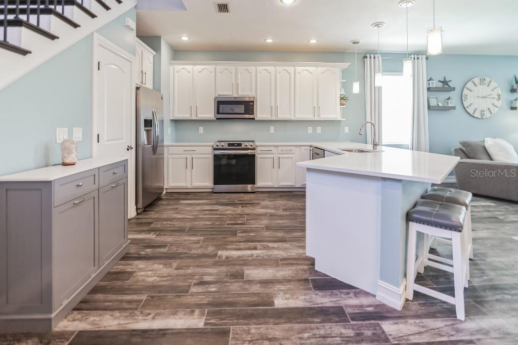 1340 RIBOLLA DR, PALM HARBOR, FL — photo 4
