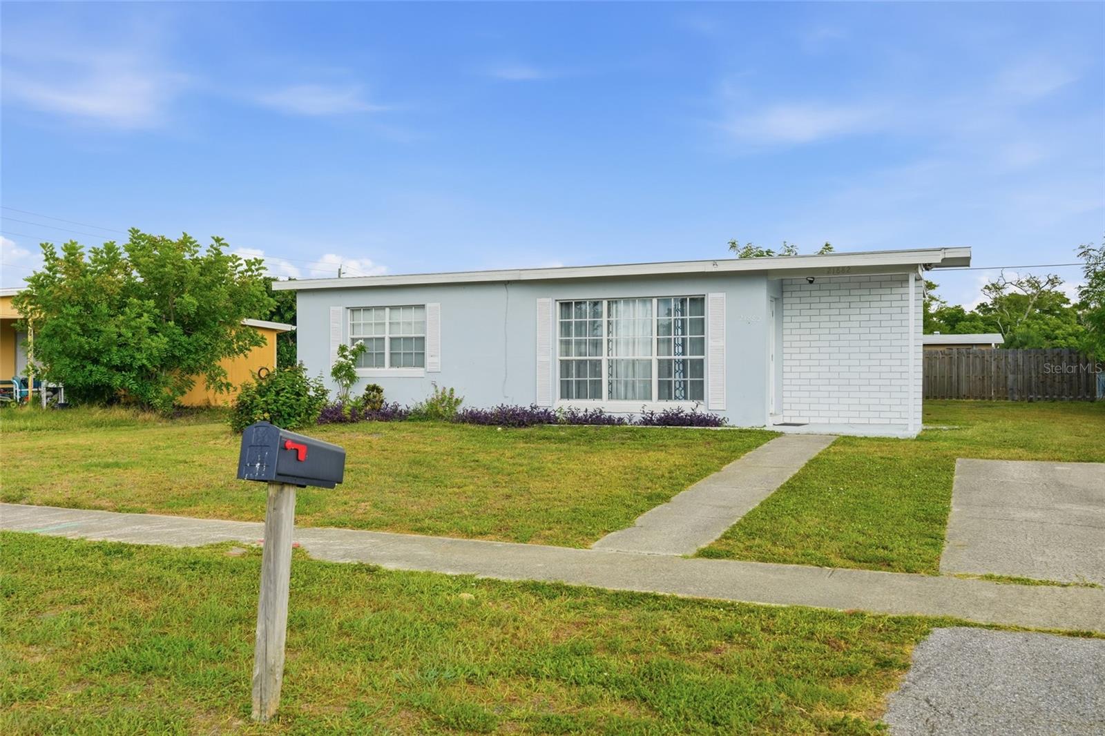 21882 HAINES, PORT CHARLOTTE, FL — photo 2