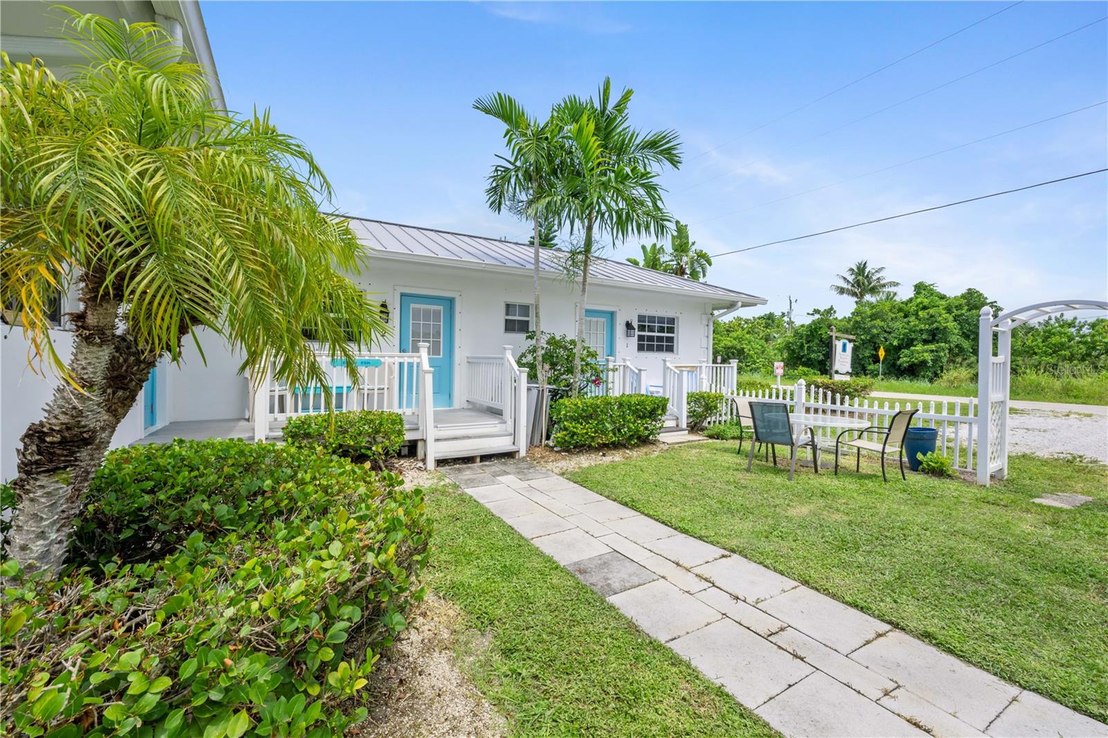 2502 TAMARIND DR, FORT PIERCE, FL — photo 4