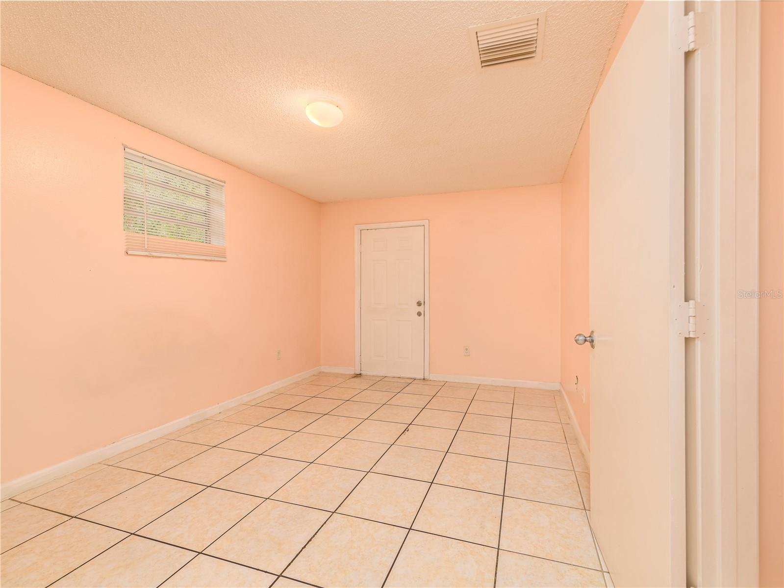 8702 FISH LAKE RD, TAMPA, FL — photo 16