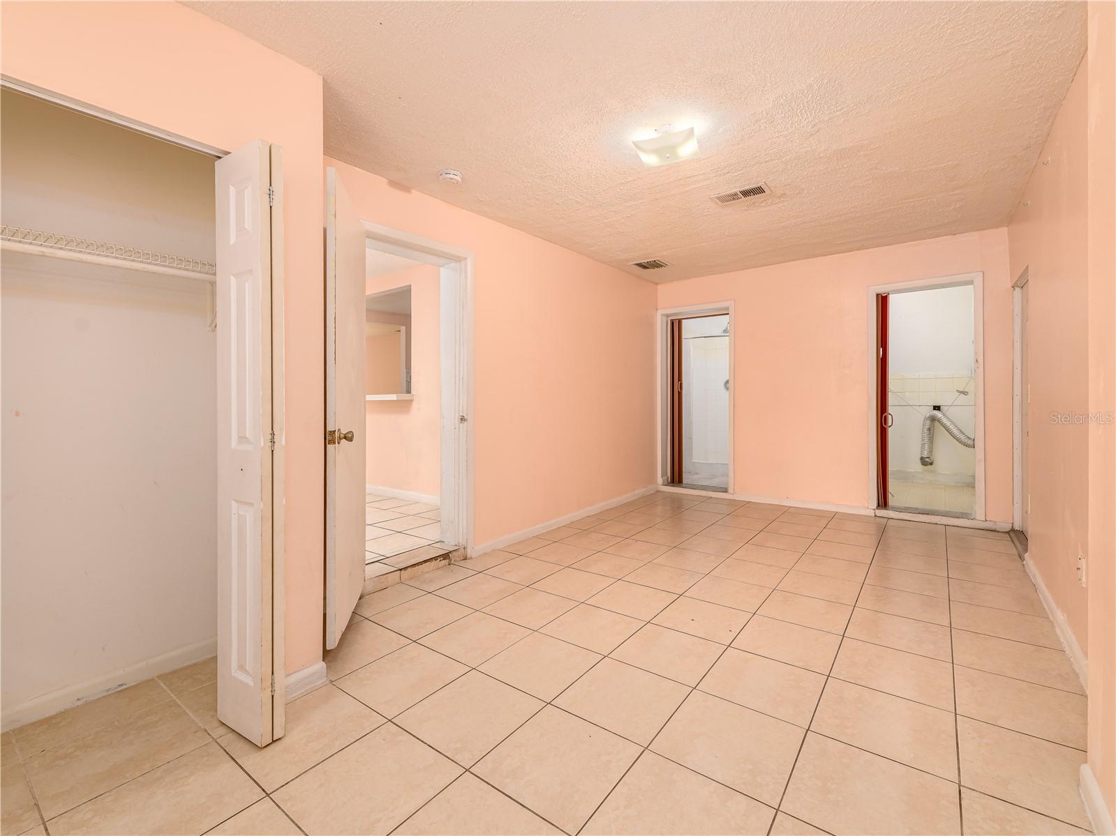 8702 FISH LAKE RD, TAMPA, FL — photo 19