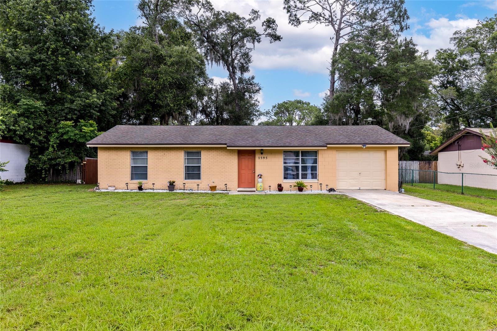 1595 MARGARET ST, DELAND, FL