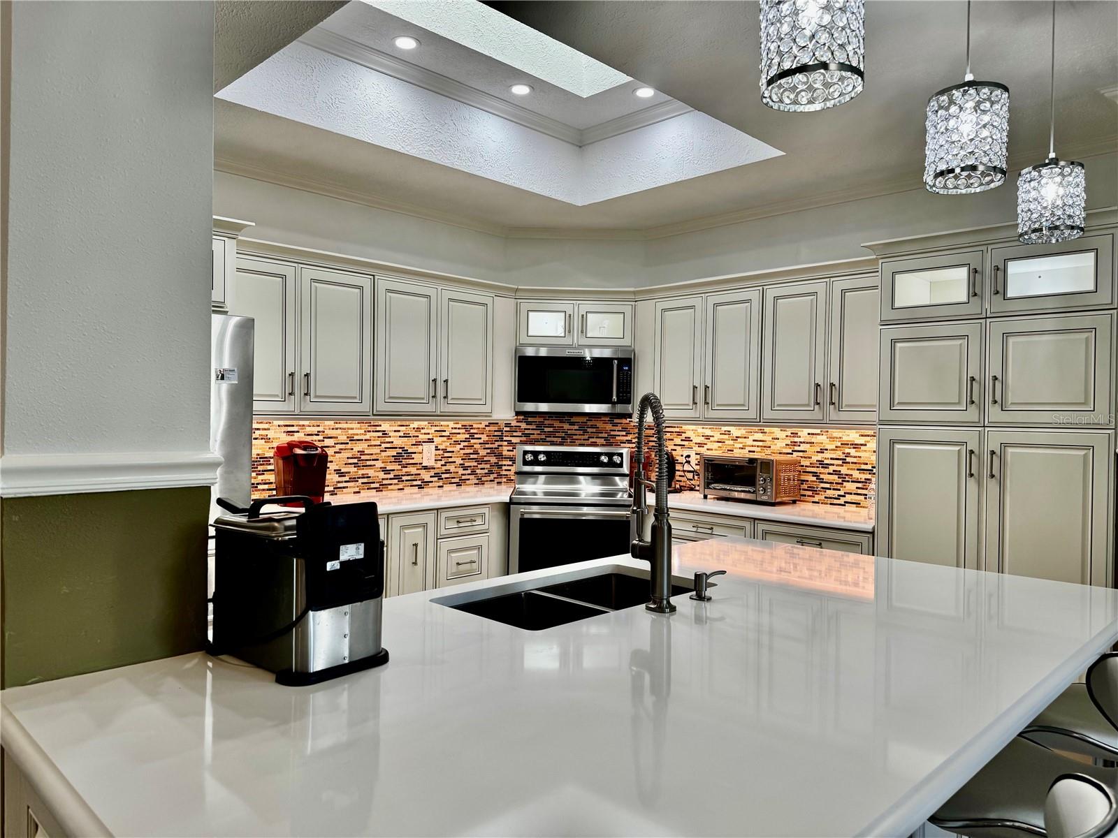 7393 ROYAL OAK DR, SPRING HILL, FL — photo 3