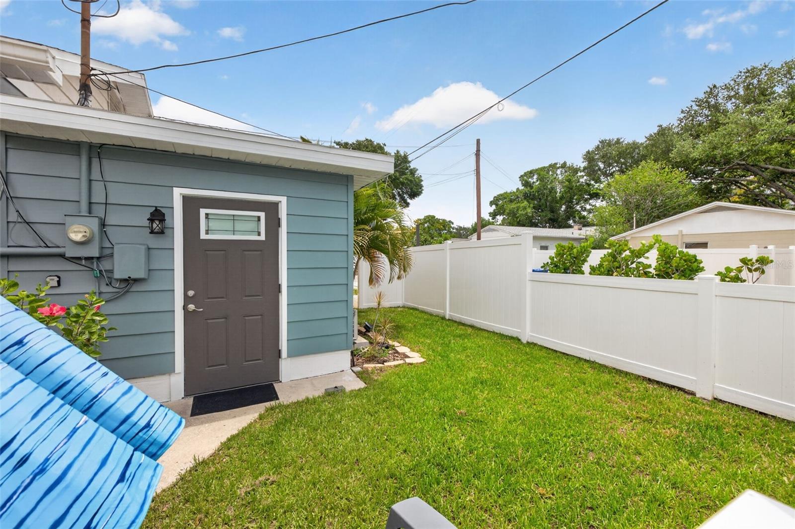 825 46TH ST N #B, ST PETERSBURG, FL — photo 2