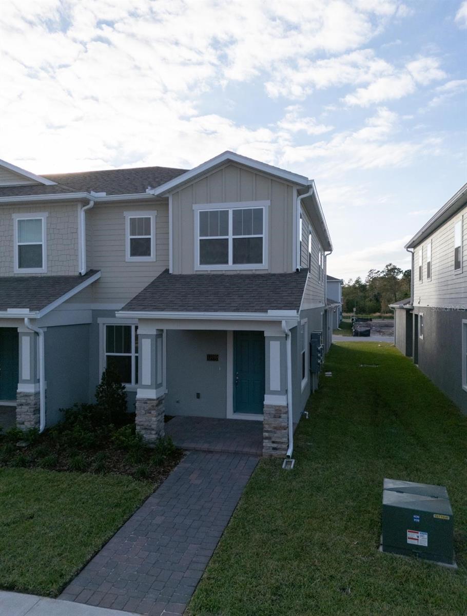13193 CALMING BREEZE WAY, WINTER GARDEN, FL — photo 3