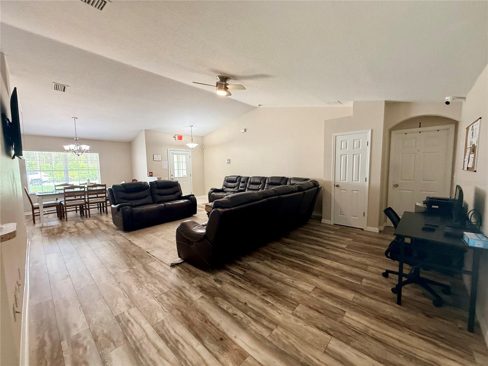 18 BURNING VIEW LN, PALM COAST, FL — photo 6