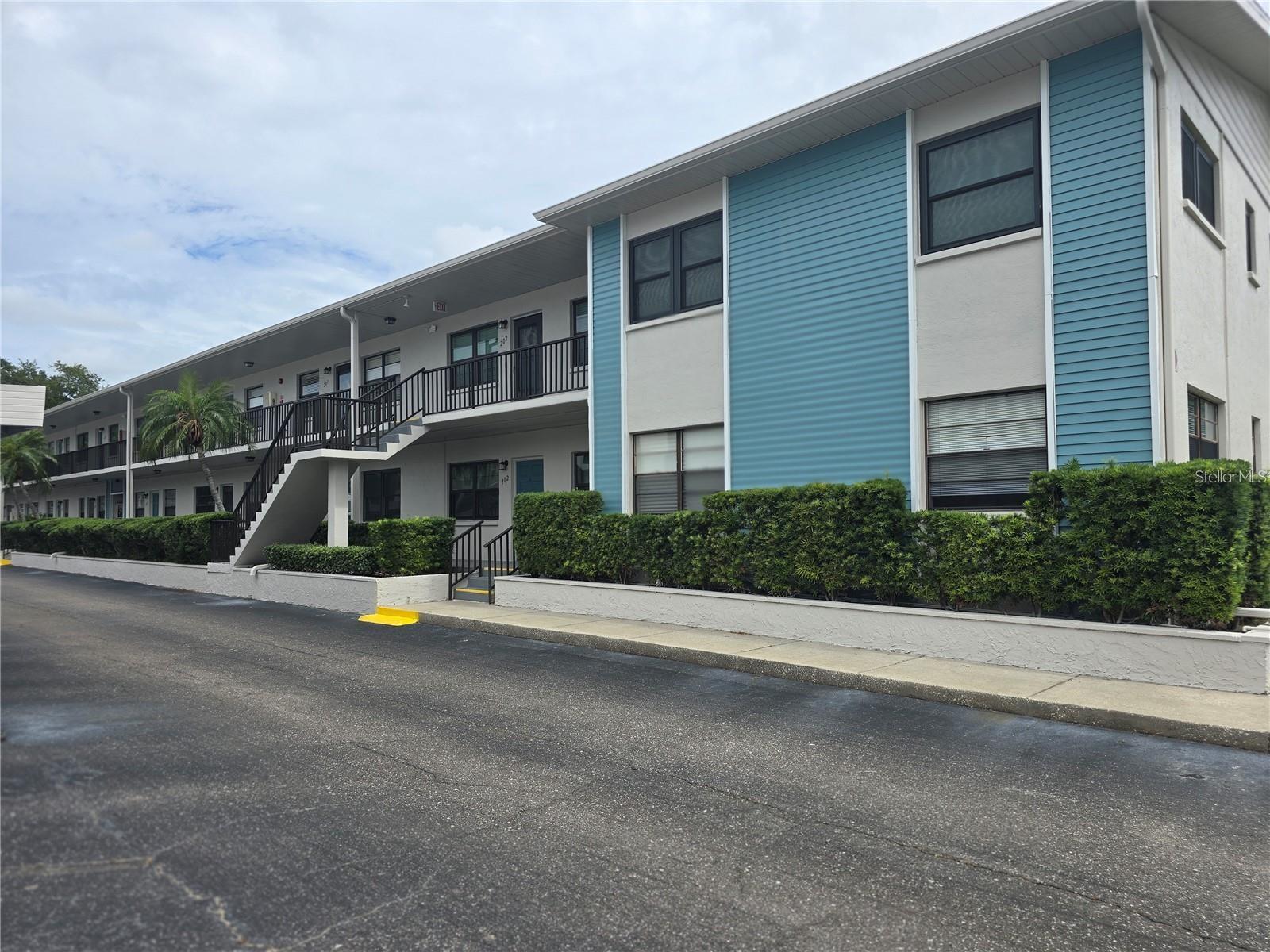 5967 TERRACE PARK DR N #206, ST PETERSBURG, FL