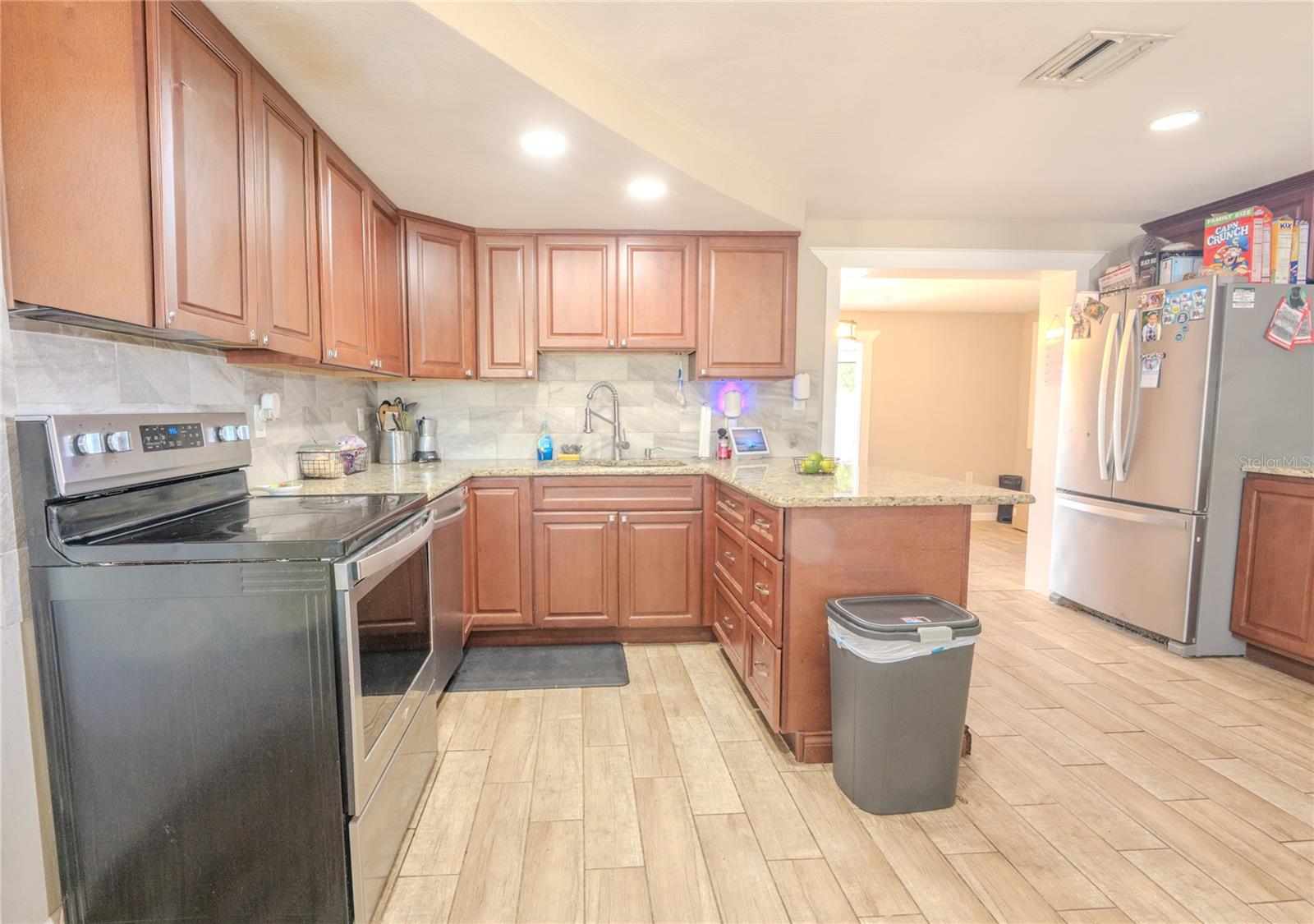 1050 DEAL LN, HOLIDAY, FL — photo 5