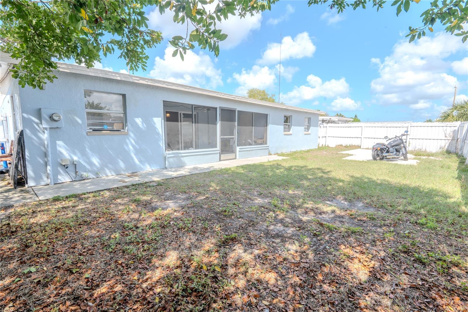 1050 DEAL LN, HOLIDAY, FL — photo 18