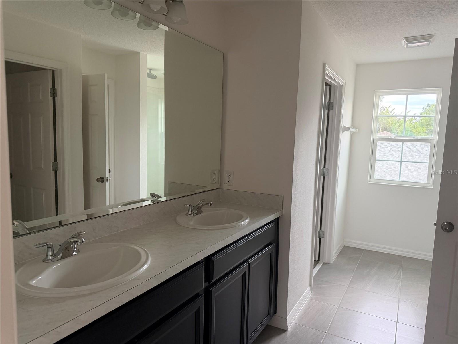 911 AVENAL LN, DAVENPORT, FL — photo 11